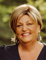 Karen Counts's Instagram, Twitter & Facebook