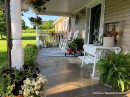 Wayfair.com has been visited by 1m+ users in the past month Mobile Home Porch Ideas
