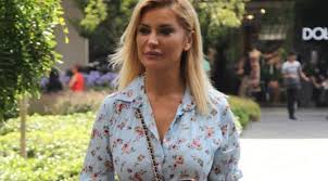 Songül karlı da olduğu gibi. Songul Karli 100 Milyon Dolandirildim Manset Turkiye