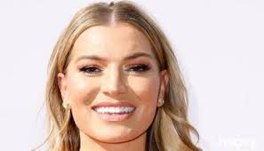 Summer House' Stars Celebrate Lindsay Hubbard's Bridal Shower in NYC