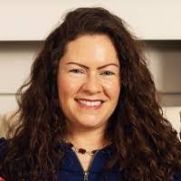 Ariel Remley's Instagram, Twitter & Facebook