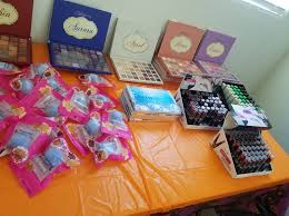 Monis beauty & accessories...