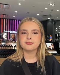 Nice natural look for grad pictures😊 #gradmakeup #makeupartist  #maccosmetics #saskatoon