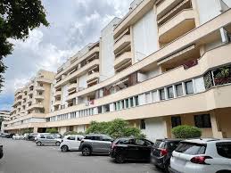 Garage - Box viale Alcide de Gasperi 107, Prato, Rif. 120517370 -  Immobiliare.it