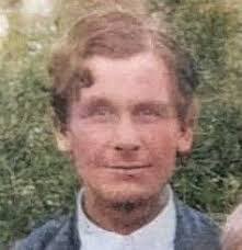 Lila Sutton's Instagram, Twitter & Facebook