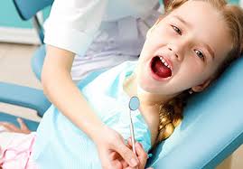 Contamos con un gran profesional de la ortodoncia infantil de Málaga  centro, el Dr José Carlos Clavero, con un reconocido éxito de casos de  ortodoncia infantil, desde hace más de 15 años.