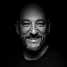 Fran Raya en LinkedIn: #sonrioyallio #inspiracion #marca #comunicacion  #estrategia #branding…