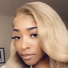 Eva Williams's Instagram, Twitter & Facebook