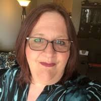 Lori Rauch's Instagram, Twitter & Facebook