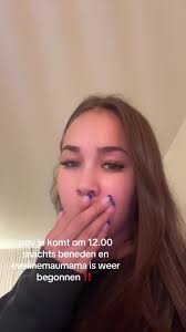 Eveline Maureen's Rainbow Loom Comeback