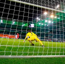 Borussia m'gladbach vs bayern münchen highlights and full match competition: Borussia Monchengladbach Dreht Gegen Fc Bayern Munchen Das Spiel Welt