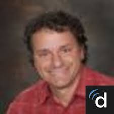 Kari Loomis's Instagram, Twitter & Facebook