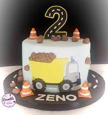 Per Il Piccolo Zeno La Torta Con La Sua Passione Per I Camion Auguri Piccolo Lavoristradali Camion Ruspa Bulldozer Compleanno Torte Compleanno Camion