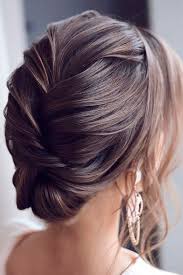 40 Dreamy Homecoming Hairstyles Fit For A Queen Medium Length Hair Styles Medium Hair Styles Homecoming Hairstyles