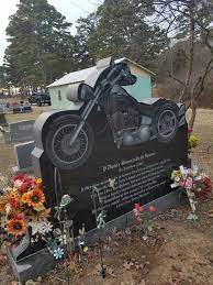 Terry Thornton S Motorcycle Headstone Bad Few Located In Eureka Springs Cemetery Arkansas Eureka Springs Arkansas Headstones Eureka Springs
