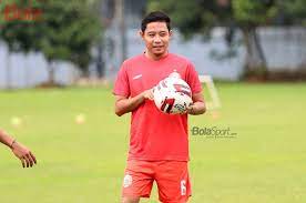 Gelandang berusia 25 tahun itu kembali ke pelukan mantan klubnya, bhayangkara solo fc. Evan Dimas Talks About The Moment He Was Stepped On By A Vietnamese Player Newsy Today