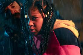 Project Power frossar i effekter på bekostnad av berättelsen