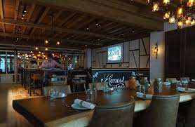 2bearbear The Bird Southern Table And Bar Marina Bay Sands Http 2bearbear Com Bird Southern Table Bar Marina Bay Fried Chicken Recipes Table Fried Chicken