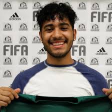 Erik Baeza's Instagram, Twitter & Facebook