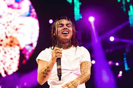 Daniel hernandez (born may 8, 1996), known professionally as 6ix9ine (pronounced six nine), tekashi69, or tekashi 6ix9ine, is an american rapper, singer, songwriter, and internet personality. Tekashi69 S Girlfriend Jade Preps For His Release In 31 Days