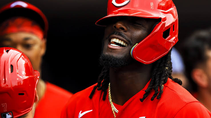 Reds news: Cincinnati's 1st-place standing marks franchise first since 2002