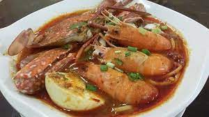 Syah char kuey teow menawarkan hidangan dengan udang galah pada harga rm10.00 sahaja, baca lanjut dalam artikel berikut. Char Kuey Teow Udang Galah Rm8