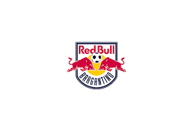Uma hora depois, outro tubarão morde a isca, mas consegue fugir. Red Bull Bragantino Football Shirts Club Football Shirts