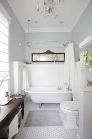 Great 46 Modern Farmhouse Bathroom Design Ideas Https Farmhousemagz Com 46 Modern Farmhous Bathroom Tub Shower Combo Bathroom Tub Shower Tiny House Bathroom