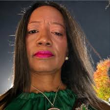 Whale kills trainer in front of spectators