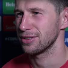 Może krychowiak biegał w futrze.? Jakie Jezyki Zna Grzegorz Krychowiak Udzielil Wywiadu W Pieciu Wideo Natemat Pl