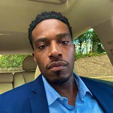 Relocating macaron vending machines to cost-effective locations?