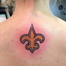 But while i can understand why someone would want one, what i can not understand is why they would want their skin to look like it is cracking. Out Of Town Tattoo New Orleans Saints Logo Jonas Tattooed Yesterday Tattoo Tattoos Outoftowntattoo Remsentattoo Nfltattoos Saintstattoo Footballtattoos Facebook