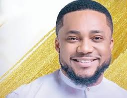 vocal training with riffs and runs