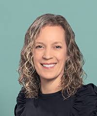 Monica Dale's Instagram, Twitter & Facebook