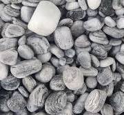 Zebra Black Pebble Stone, Size: 30 mm