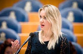 Voormalig tweede kamerlid, onafhankelijk femkemerel@splinterpolitiek.nl facebook: Femke Merel Van Kooten Verified Facebook Page