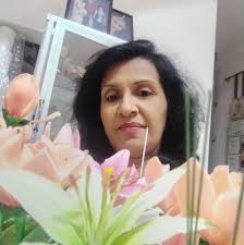 Gumpaste Flowers Artist ;from all over the world.