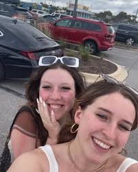 Renee Booth (@renee_booth02) • Instagram photos and videos