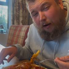 Hey, im looking for cleartails is there any shop who sells them?