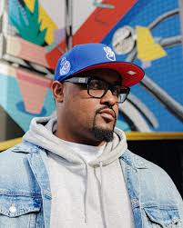 Which @SacramentoKings 🧢 are you vibing with ahead of tonight's game? ⚫️🟣  or 🔵🔴?⁠ ⁠ 📷 @kingsteamstore courtesy of @westsidelove.us ⁠ ⁠ #HelloDOCO  #sacramentokings #lightthebeam