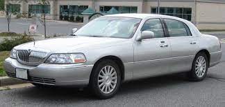 Ever taken an airport cab? Lincoln Town Car Wikipedia