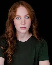 Natalie Farrow's Instagram, Twitter & Facebook