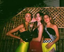 حرام عمرو دياب وبرافو جنا وكنزي. Ø¨Ø§Ù„ØµÙˆØ± Ø§Ø¨Ù†Ø© Ø¹Ù…Ø±Ùˆ Ø¯ÙŠØ§Ø¨ ØªÙØ¹Ù„Ù‡Ø§ Ù…Ø¬Ø¯Ø¯Ø§ ÙˆØªØ·Ù„ Ø¨Ù…Ù„Ø§Ø¨Ø³ ÙØ§Ø¶Ø­Ø© ÙˆØ§Ù„Ø¬Ù…Ù‡ÙˆØ± ÙŠØ±Ø¯ Ø¨Ø³Ø¨Ø§Ø¨ ÙˆØ§ØªÙ‡Ø§Ù…Ø§Øª Ø¨Ø§Ù„Ø¹Ø±ÙŠ