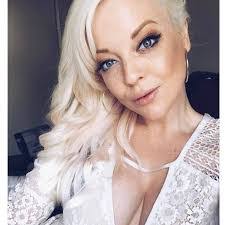 Jamie Doering's Instagram, Twitter & Facebook