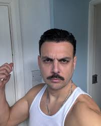 Tariq Keyboard Khan (@keyboardkhan) • Instagram photos and videos