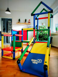 Hier Weihnachtet Es Immer Noch Sehr Unser Kleiner Sohn 9 Monate Hat Sein Erstes Quadro Klettergerust Geschen Quadro Klettergerust Kinder Zimmer Kinderzimmer