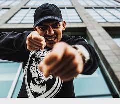 Berlin lebt 2 tour tickets: 11 Capital Bra Ideas Bra Capitals Rapper