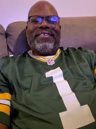 Malik has had some great passes but Lafleur clearly doesn't trust him, what  a joke. Edit for those of you.that didn't know we had the ball to end the  half and didn't