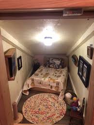 Catios (cat patios) you have to see to believe. Couple Builds Mini Bedroom For Their Cat Complete With A Tv For Watching Birds On Youtube Upworthy
