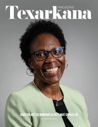 Christine Holt's Instagram, Twitter & Facebook